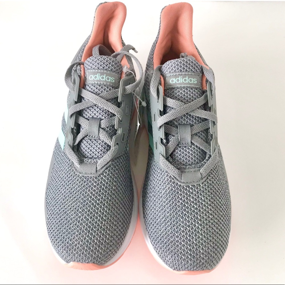 Kids Adidas Sneakers NO BOX - Picture 2 of 8